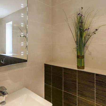 Carus Town House No 5 * Kendal