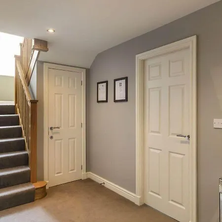 Carus Town House No 5 Kendal